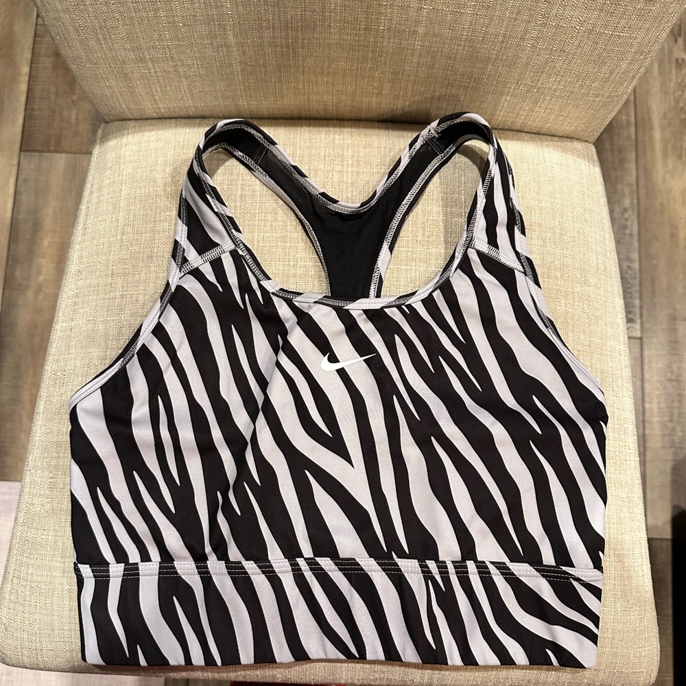 Nike Swoosh Medium Support
Women's Padded Longline Sports Bra